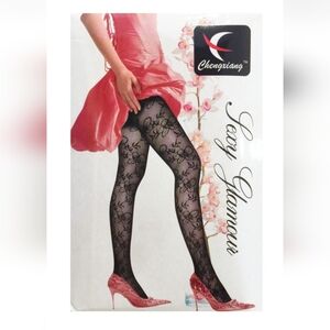 Fishnet pantyhose in a simple flower and leaf design
